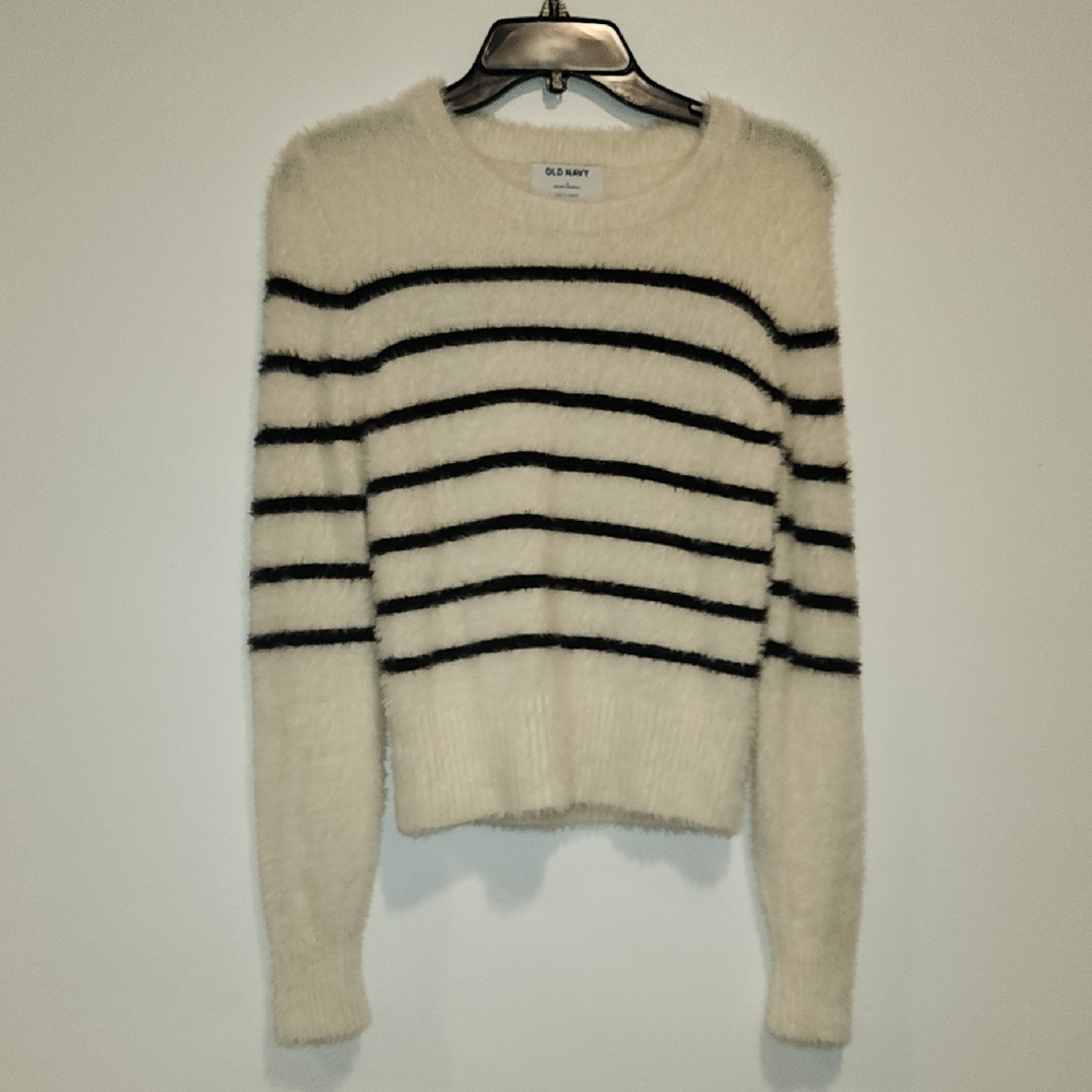 Old Navy Black and White Striped Crew Neck Sweater